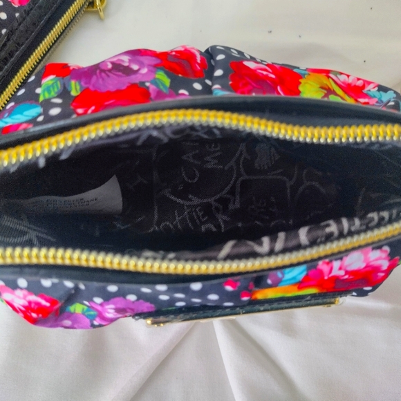 Betsy Johnson Travel set NWOT - Picture 4 of 4